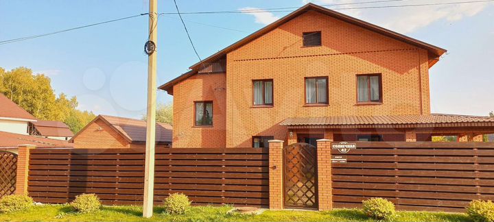 Коттедж 300 м² на участке 12 сот.