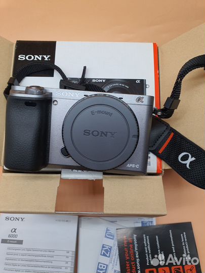 Компактный фотоаппарат