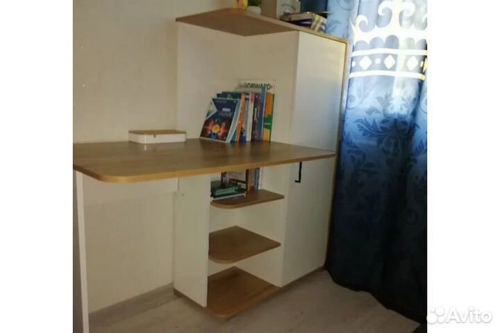 Стол компьютерный