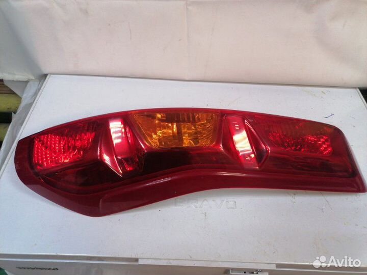 Фонарь задний наружный задний правый Nissan X