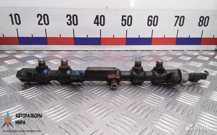 Топливная рампа Ford Mondeo 3 рест. 2003