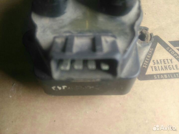 Катушка зажигания Опель Opel 2526055A