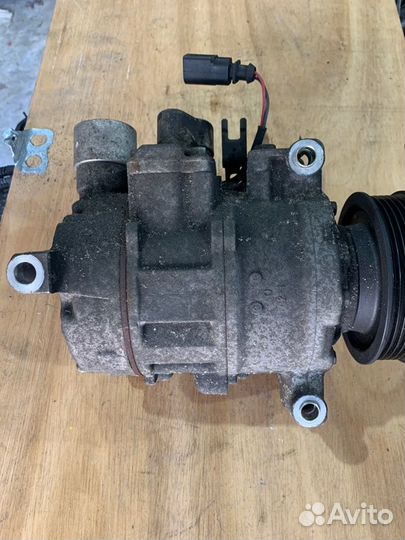 Компрессор кондиционера Audi A4 B6 1.8 AMB