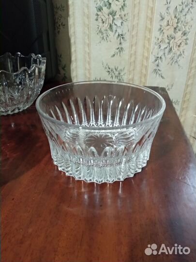 Хрустальная конфетница