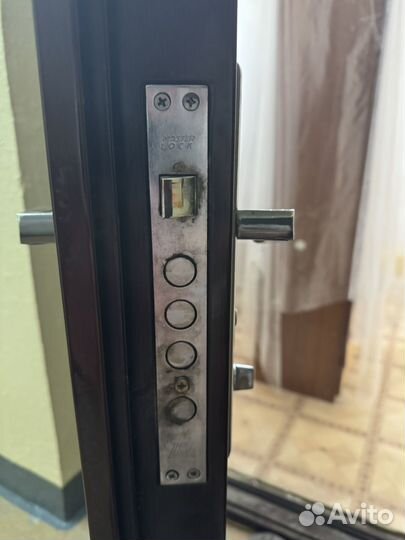 Дверь входная алюминиевая бу