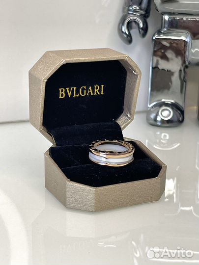 Кольцо Bvlgari B.Zero1