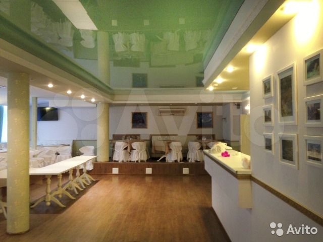 Кафе-ресторан с мебелью и оборудованием, 220 м²