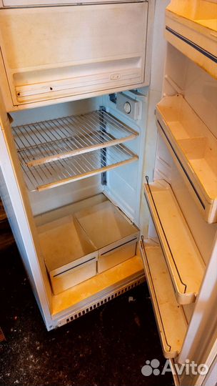 Холодильник 