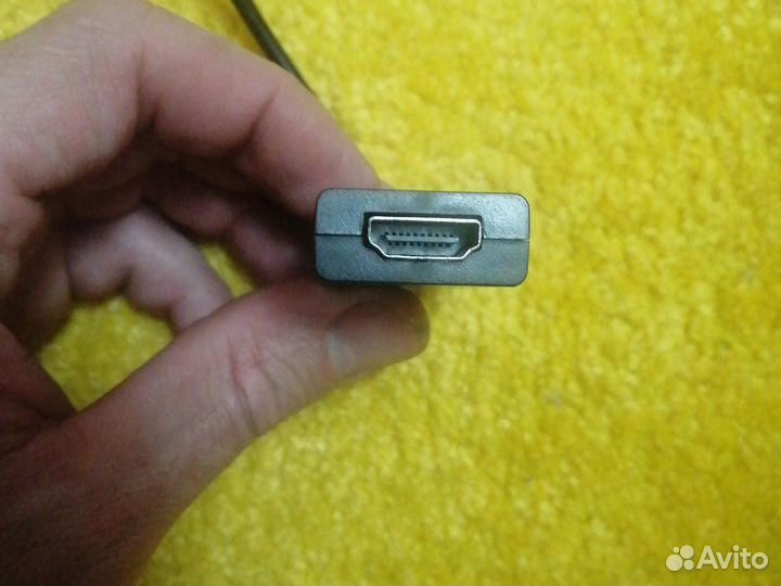 Кабель для передачи изображения на телевизор