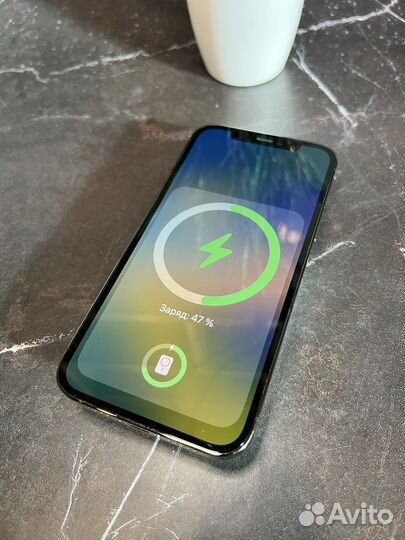 Apple Battery Pack (внешний аккумулятор)