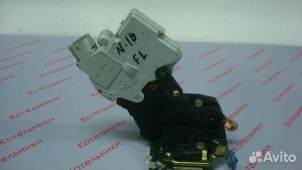 Nissan 80503-BM660 Замок передней левой двери