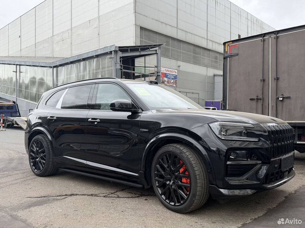 Zeekr 8X 2.0 AMT, 2026