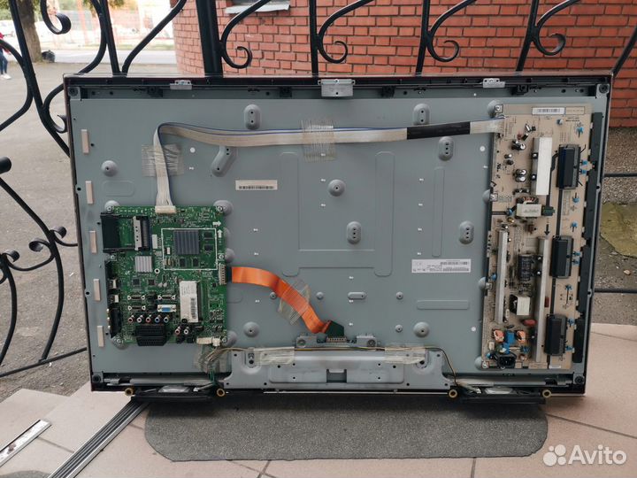 Телевизор Samsung LE37B553M3W (По запчастям)