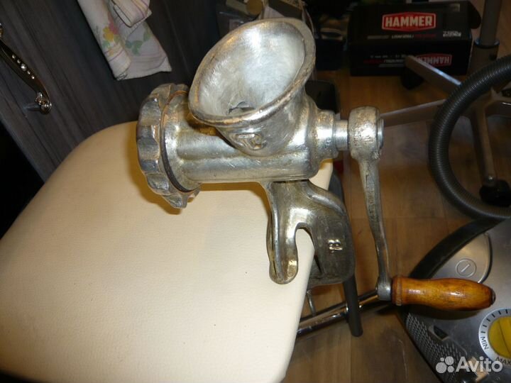 Мясорубка чугунная механическая ручная СССР