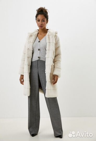 Шуба из искусственного меха с капюшоном