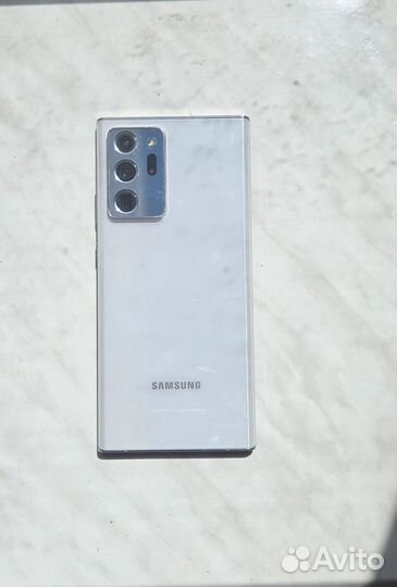 Samsung Galaxy S22, 8/256 ГБ