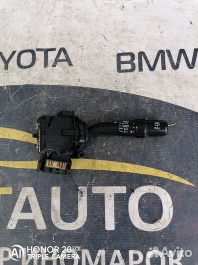 Подрулевой переключатель дворников Toyota Avensis