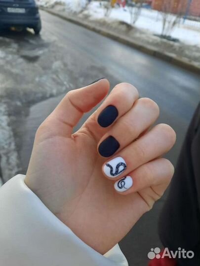 Маникюр, педикюр