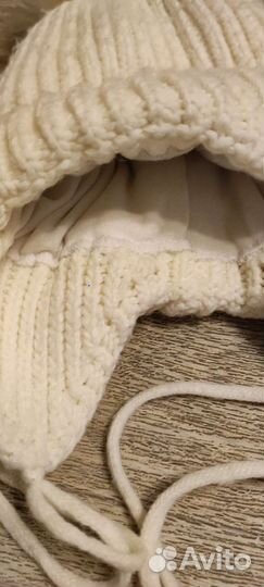Шапка белая, теплая,осень -зима, 4-7 лет