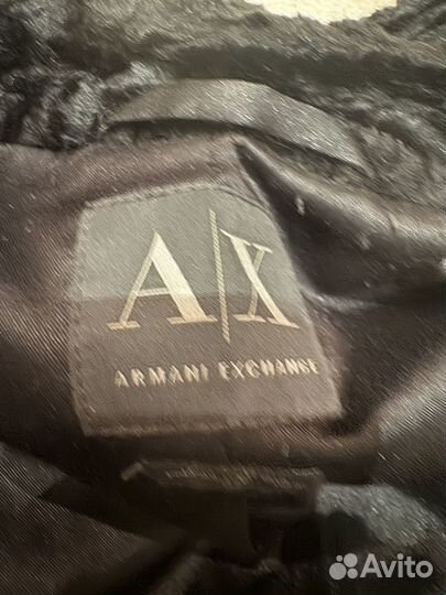 Куртка Armani Exchange размер M под каракуль