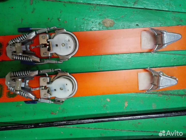 Продаю горные лыжи, ботинки и индезит