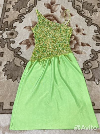 Платье вечернее