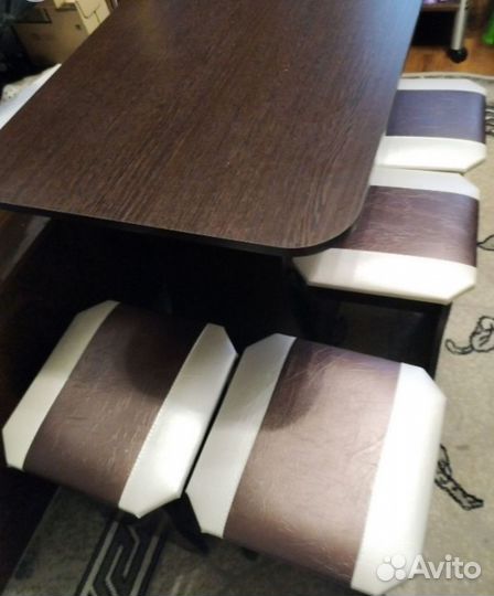 Кухонный стол+стулья. Новый