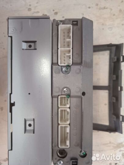 Магнитола тойота ярис