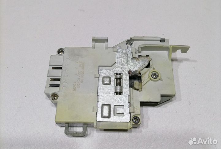 Замок люка стиральной машины Ariston