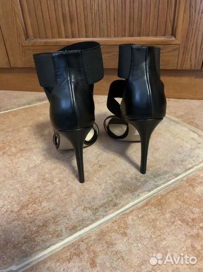 Босоножки 39 Bambi