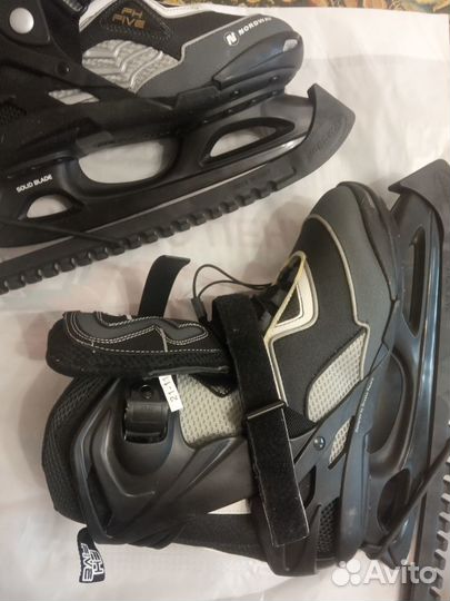 Коньки хоккейные