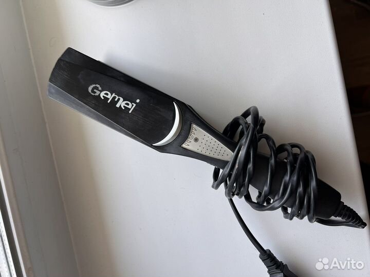 Выпрямитель для волос