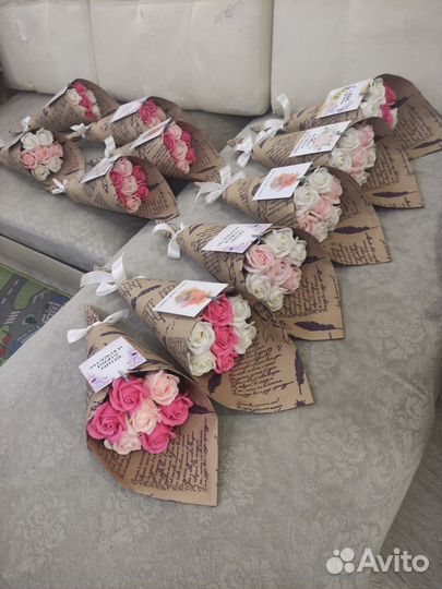 8 Марта Цветы,В подарок