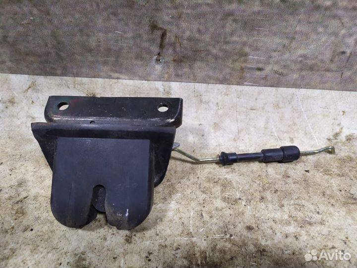 Замок багажника в сборе Audi A4, A5, A6, A8