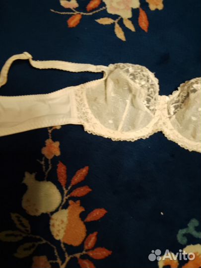 Бюстгальтер