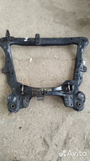 Балка продольная под двс передняя Toyota Camry