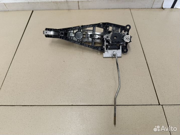 Кронштейн ручки opel Astra J 2010