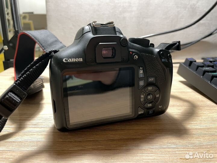 Canon 1300d зеркальный фотоаппарат