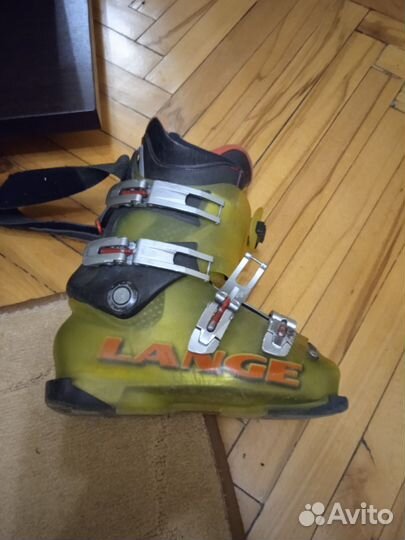 Горнолыжные ботинки