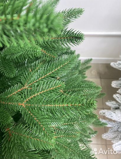Елка искусственная