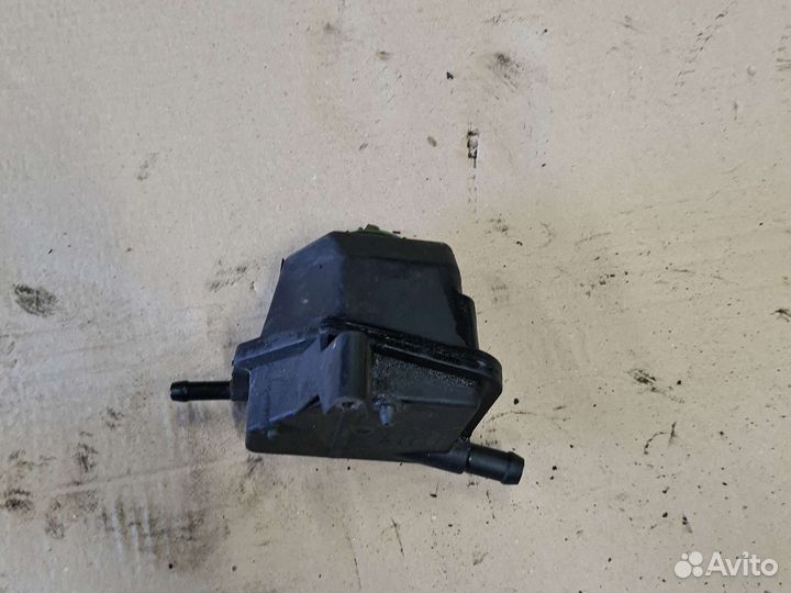 Бачок Гур для Шкода Октавия Ауди А3 Бора А4