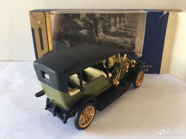 Модель Руссо-Балт А22 ми 1/43 СССР в коробке