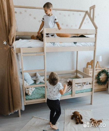 Детская кровать Двухъярусный Домик из березы