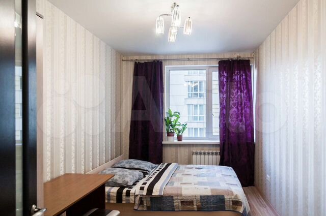 Комната 15 м² в 3-к., 13/33 эт.