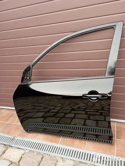 Toyota RAV 4 Рестайлинг Дверь левая оригинал