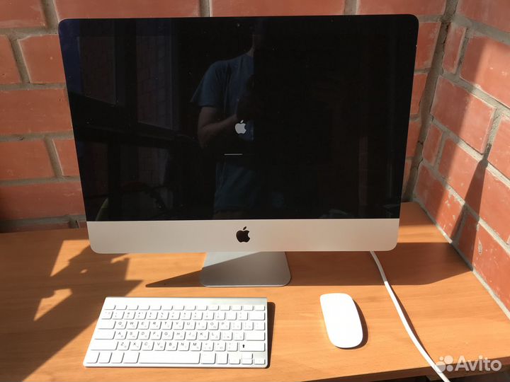 2016 Apple iMac 21.5 4K Retina Core i5 3.1 8gb 1tb