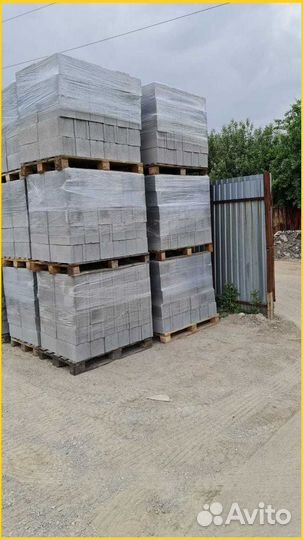 Керамзитобетонный блок полнотелый