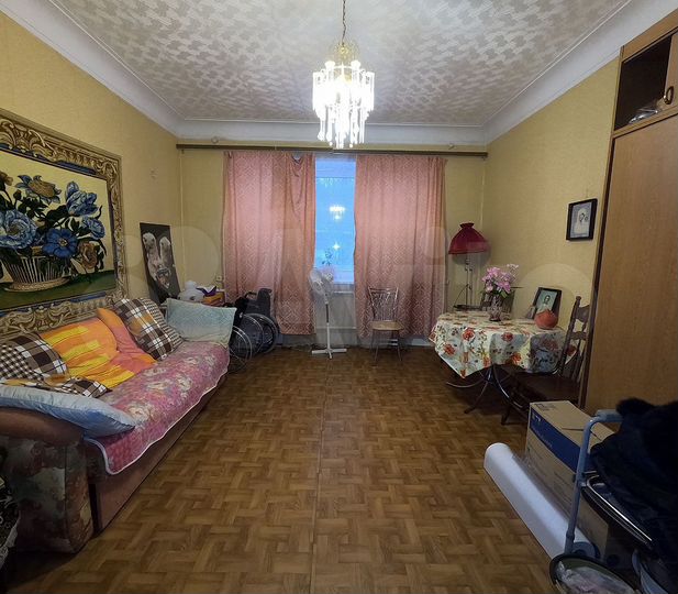 3-к. квартира, 83 м², 1/3 эт.