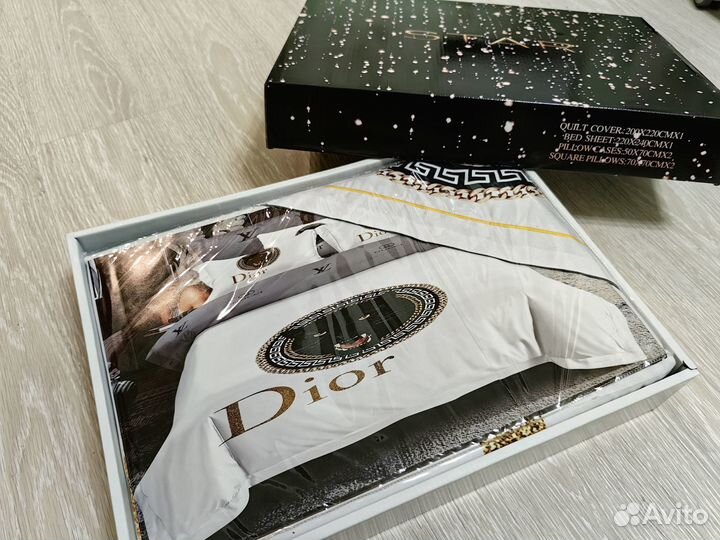 Брендовое постельное белье в подарочной упаковке