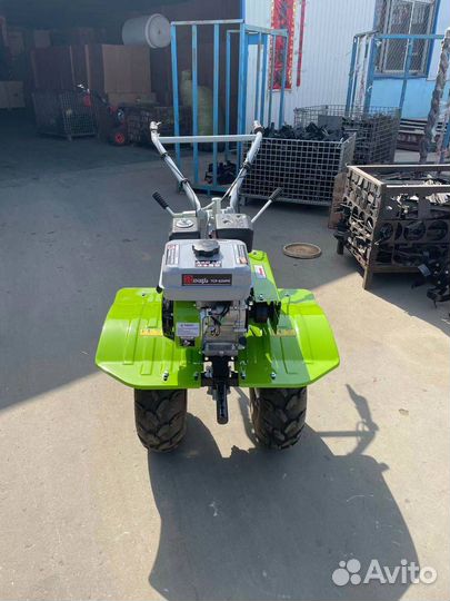 Мотоблок Пахарь 8л.с чугун